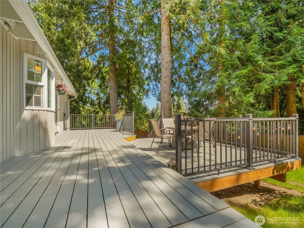 22713 NE 12th Place Sammamish WA 98074