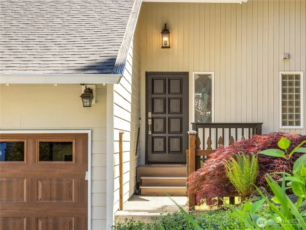 22713 NE 12th Place Sammamish WA 98074