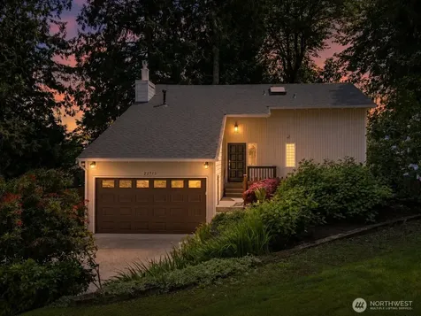 22713 NE 12th Place Sammamish WA 98074