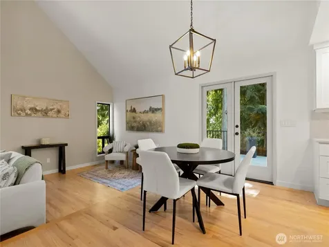 22713 NE 12th Place Sammamish WA 98074