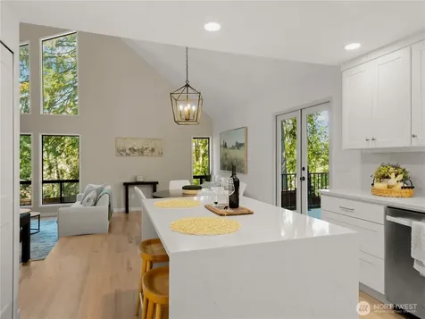22713 NE 12th Place Sammamish WA 98074