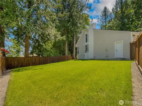 22713 NE 12th Place Sammamish WA 98074