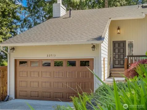 22713 NE 12th Place Sammamish WA 98074
