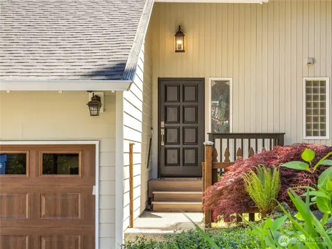 22713 NE 12th Place Sammamish WA 98074