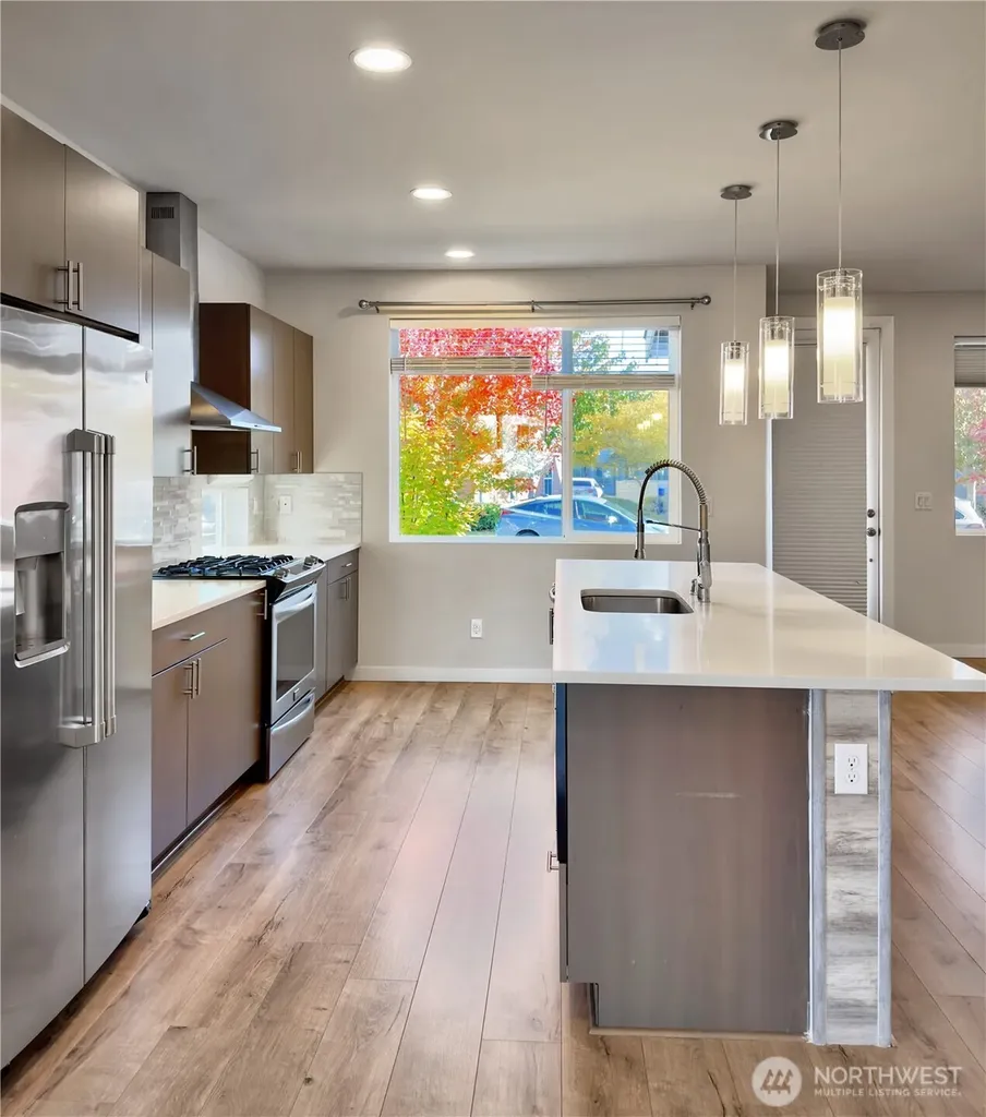 9849 6th Place SW Seattle WA 98106