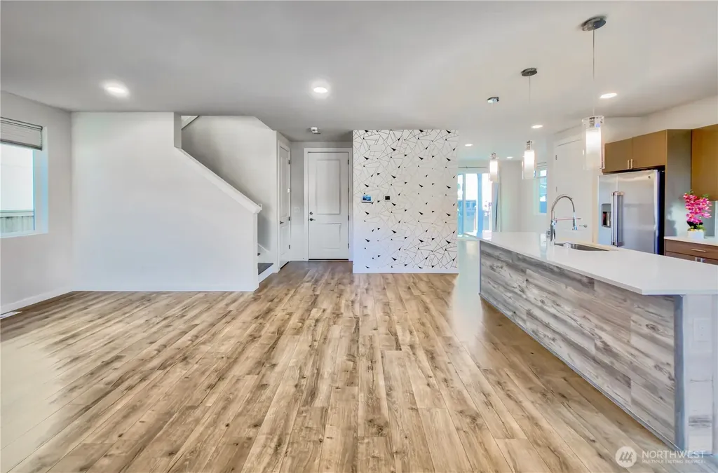9849 6th Place SW Seattle WA 98106