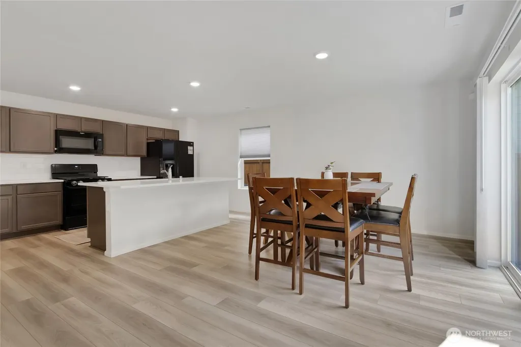 1243 92nd Way SE Olympia WA 98501