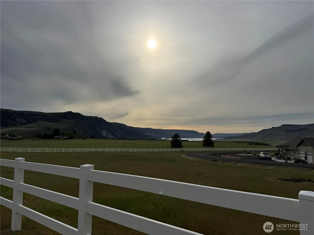 44110 Covey Lane N Wilbur WA 99185
