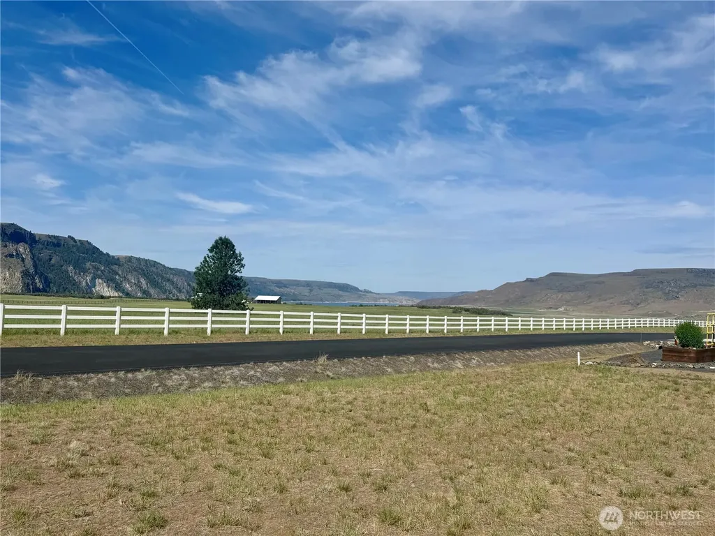 44110 Covey Lane N Wilbur WA 99185