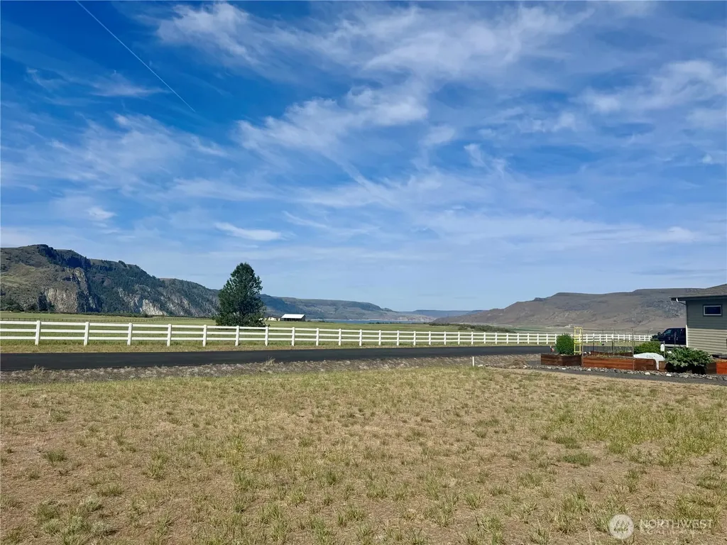 44110 Covey Lane N Wilbur WA 99185