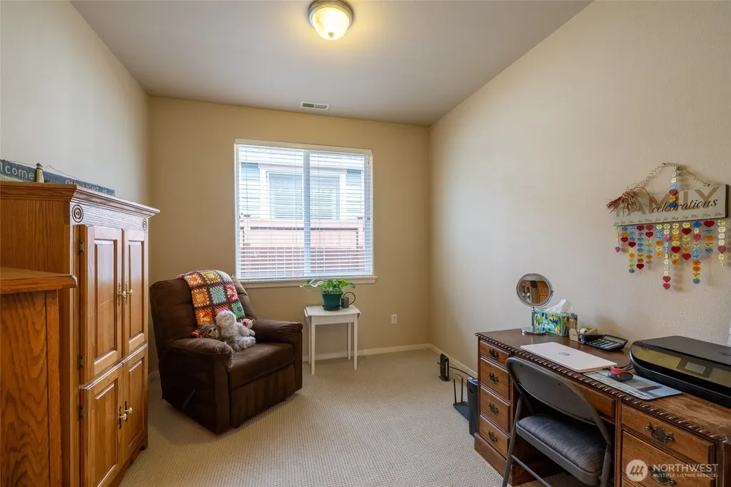 8304 Vashon Drive NE Lacey WA 98516