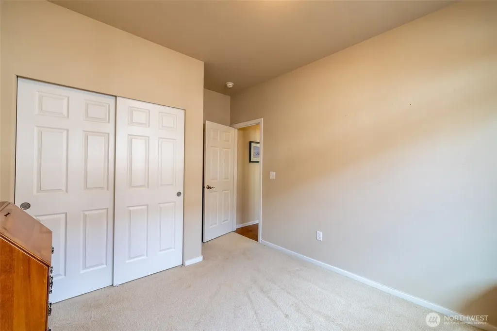8304 Vashon Drive NE Lacey WA 98516