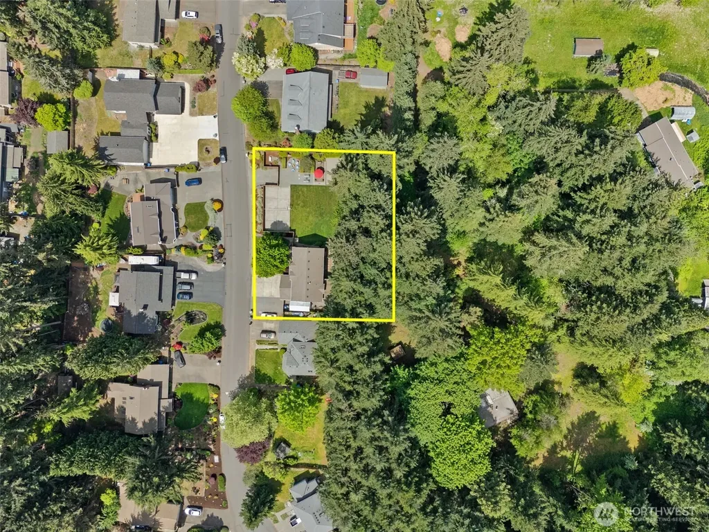 13715 110th Avenue Ct E Puyallup WA 98374