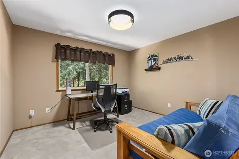 13715 110th Avenue Ct E Puyallup WA 98374