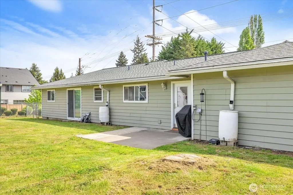 27205 124th Avenue SE Kent WA 98030