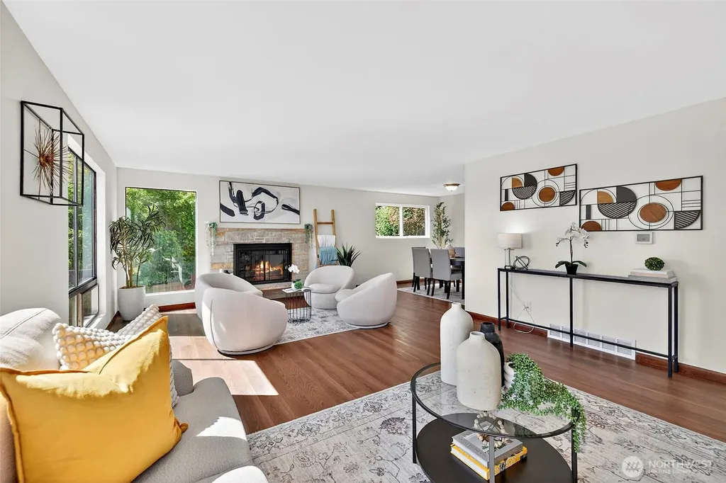 3415 24th Avenue W Seattle WA 98199