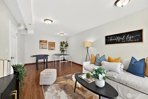 3415 24th Avenue W Seattle WA 98199