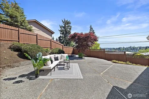3415 24th Avenue W Seattle WA 98199