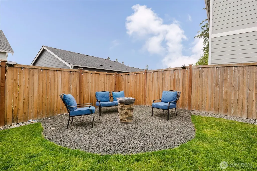 4324 Andasio Loop SE Port Orchard WA 98366