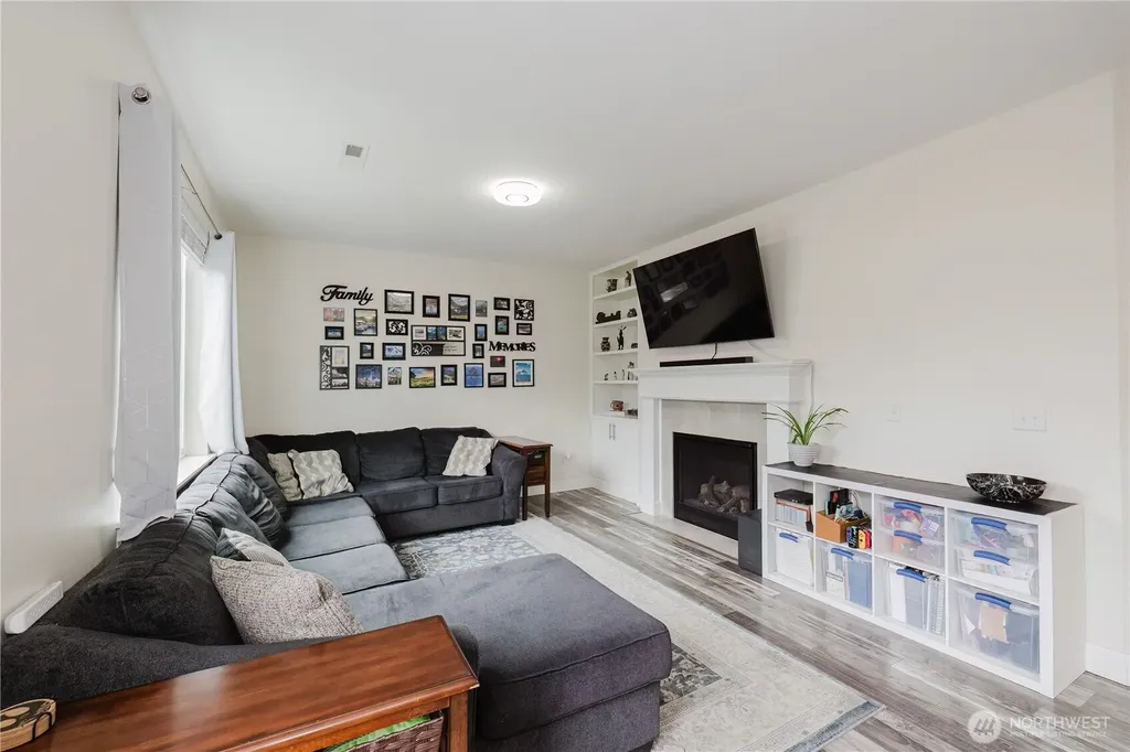 4324 Andasio Loop SE Port Orchard WA 98366