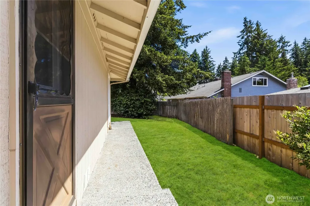 7817 98th Avenue SW Lakewood WA 98498