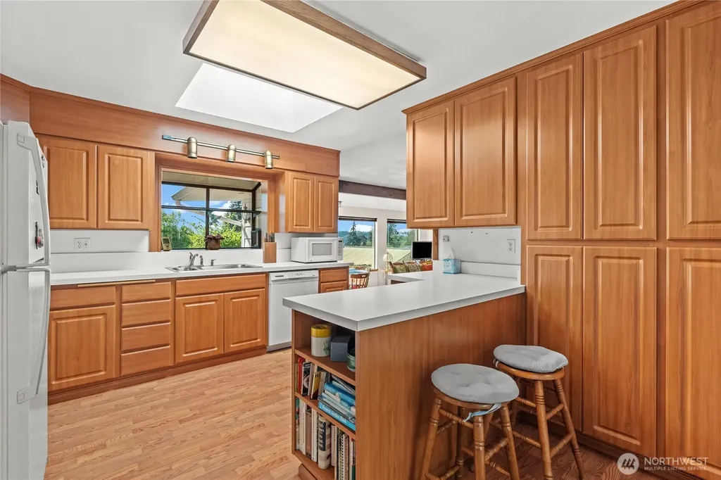 1706 S Sunset Drive Tacoma WA 98465