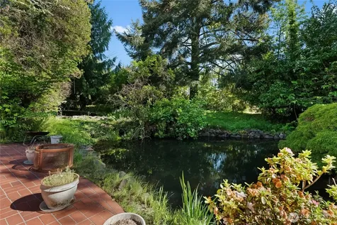 1706 S Sunset Drive Tacoma WA 98465