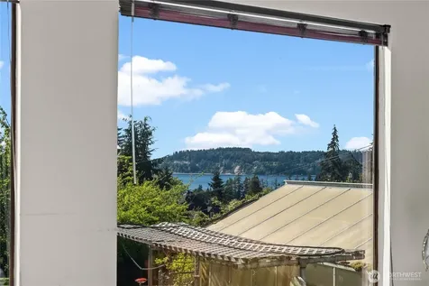 1706 S Sunset Drive Tacoma WA 98465
