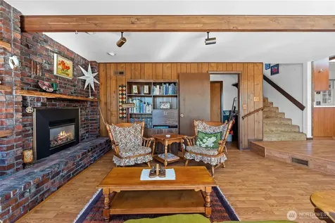 1706 S Sunset Drive Tacoma WA 98465