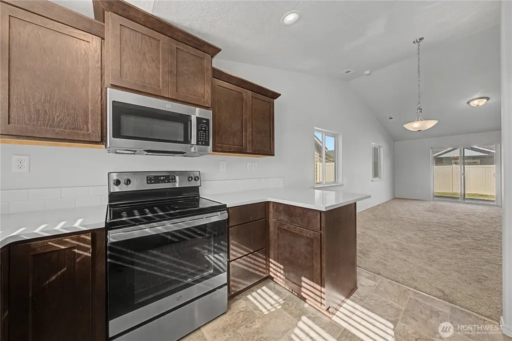 1118 W Sequoia Road Moses Lake WA 98837