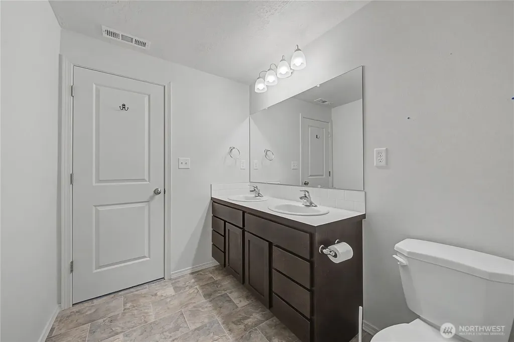 1118 W Sequoia Road Moses Lake WA 98837
