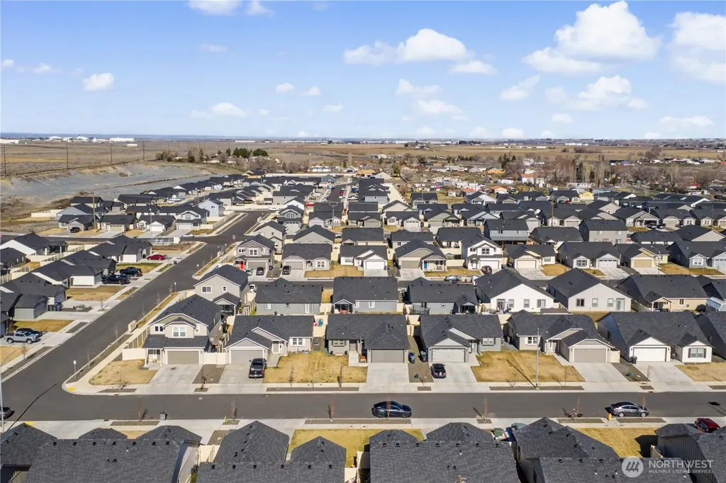 1118 W Sequoia Road Moses Lake WA 98837