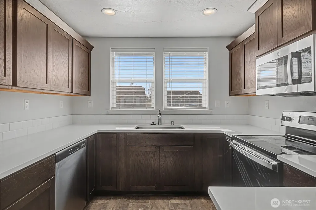 1118 W Sequoia Road Moses Lake WA 98837