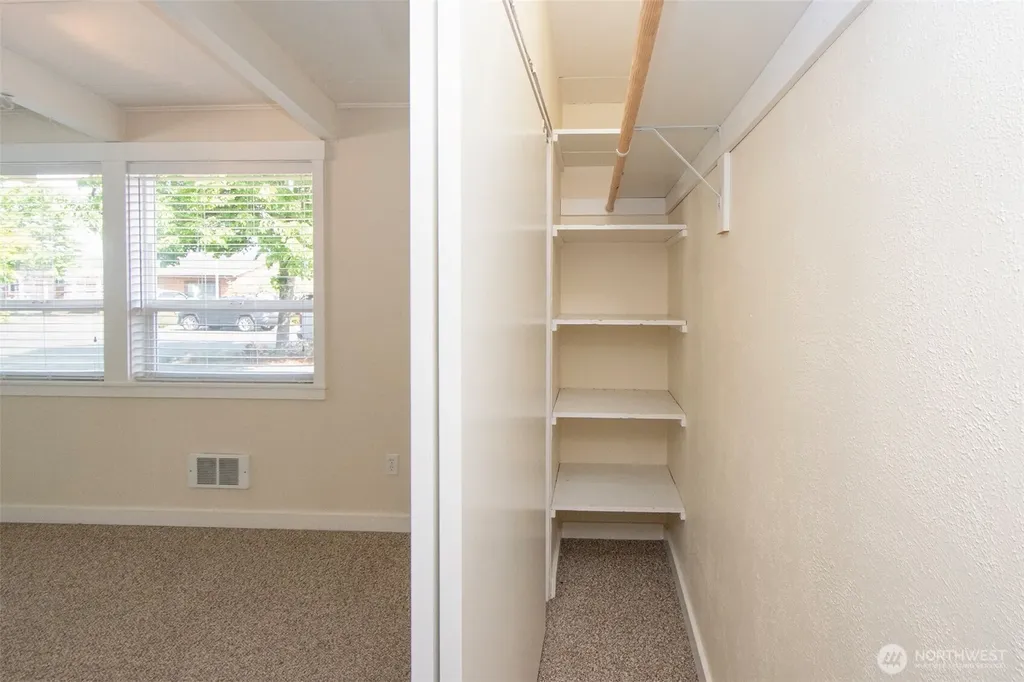 405 W Bell Street Sequim WA 98382