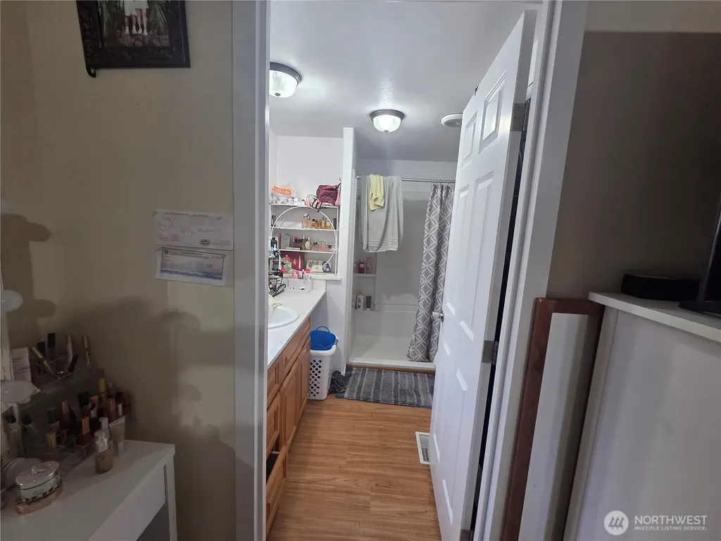4248 A St. SE Auburn WA 98002