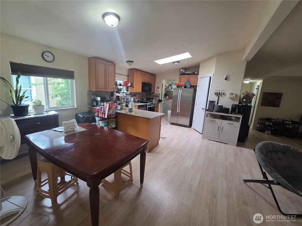 4248 A St. SE Auburn WA 98002