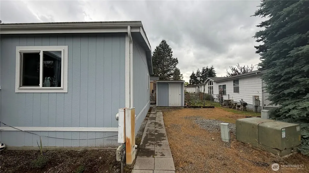 4248 A St. SE Auburn WA 98002