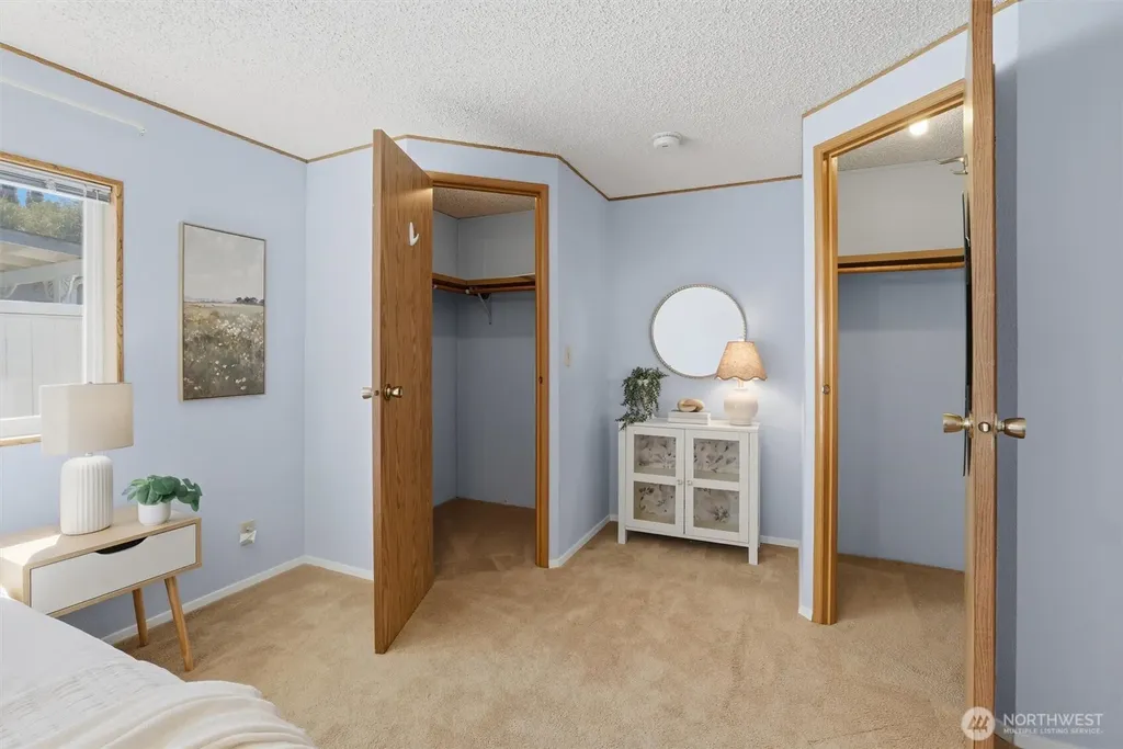 24324 9th Avenue W Bothell WA 98021