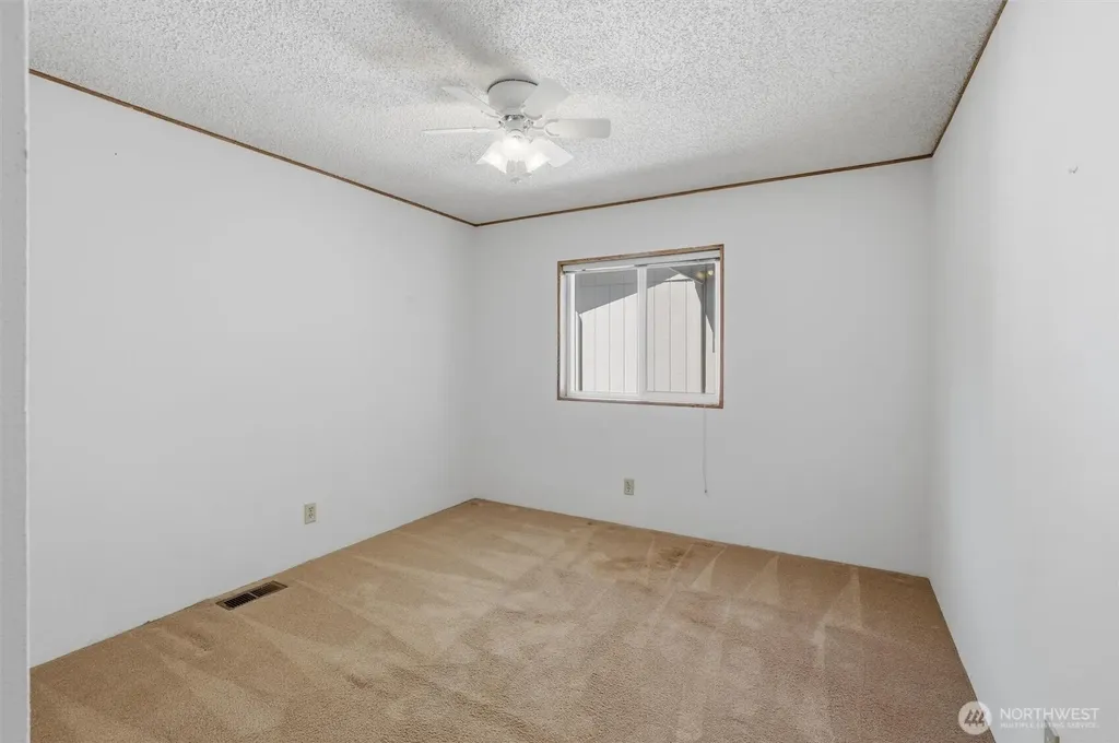 24324 9th Avenue W Bothell WA 98021