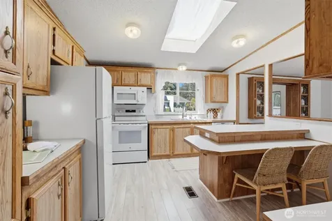 24324 9th Avenue W Bothell WA 98021