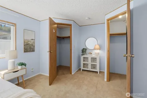 24324 9th Avenue W Bothell WA 98021