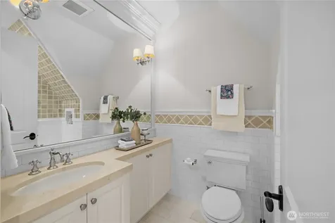 27126 SE Grand Ridge Drive Issaquah WA 98029