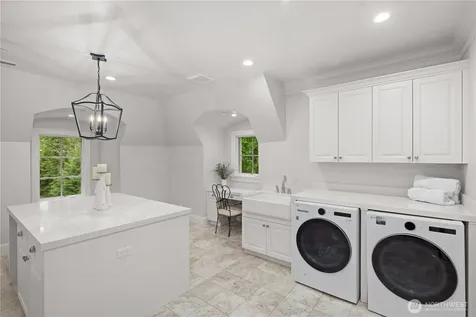 27126 SE Grand Ridge Drive Issaquah WA 98029