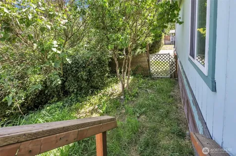 5303 90th Street E Tacoma WA 98446