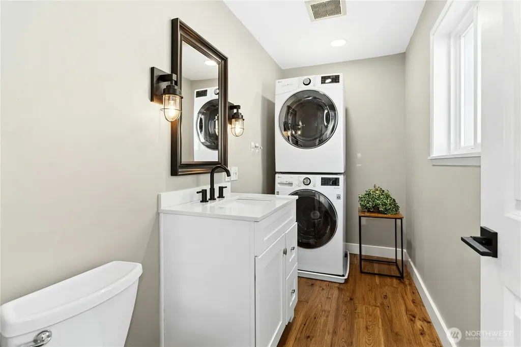 2011 145th Avenue SE Bellevue WA 98007