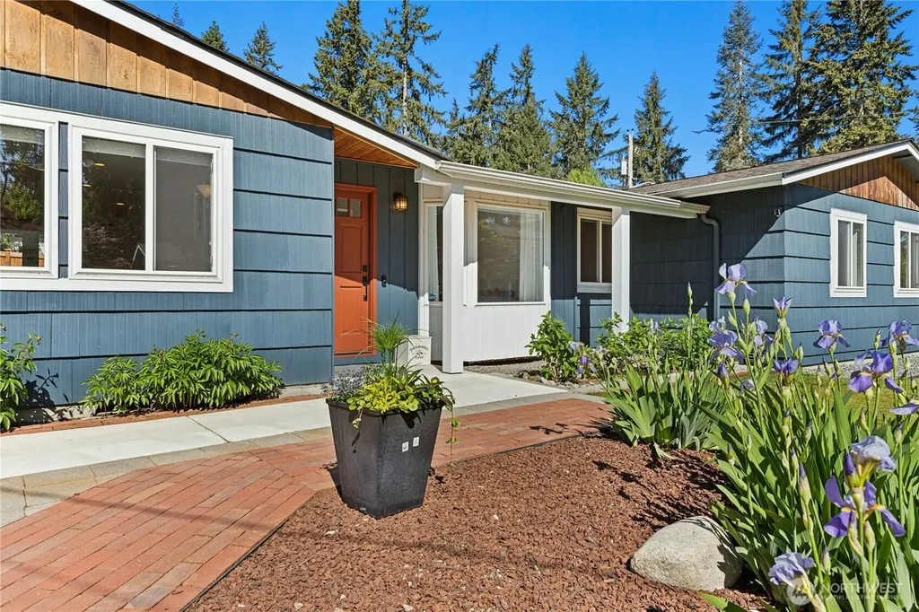2011 145th Avenue SE Bellevue WA 98007