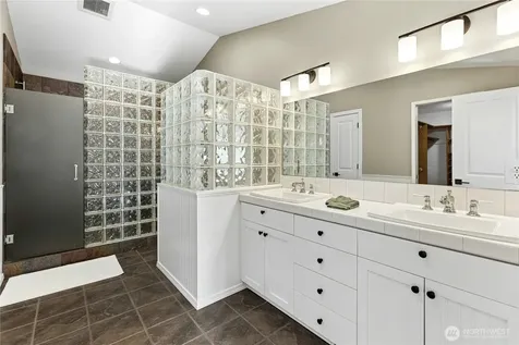 2011 145th Avenue SE Bellevue WA 98007