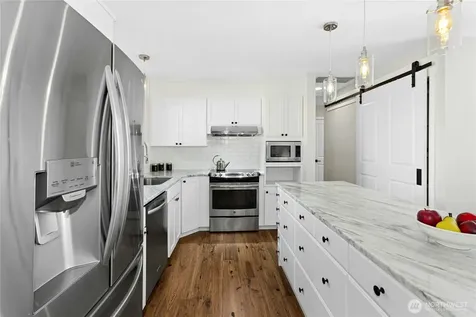 2011 145th Avenue SE Bellevue WA 98007