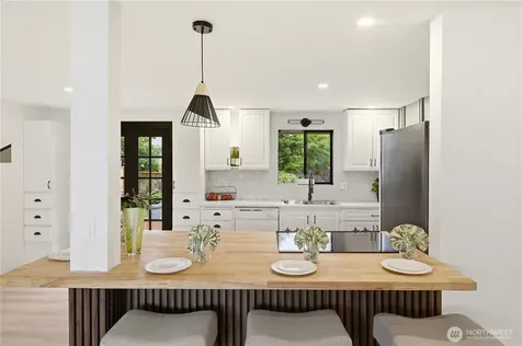 2301 Jade Avenue Everett WA 98201
