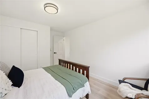 2301 Jade Avenue Everett WA 98201